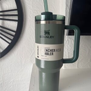 Stanley Hanmertone 2.0 40oz Quencher Tumbler